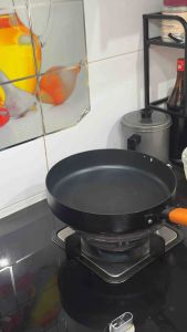 🔥New Multi-Purpose Non-Stick Frying Pan | 1.8mm Thickness | 2.6kg Weight | Suitable for Induction & Gas Stoves | Less Oil Cooking | Fry Sauté Grill | Wooden Handle | SST Brand