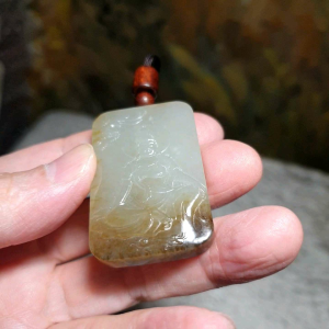 Premium Nephrite bicolors light greenish & caramel brown Guan Yin & Phoenix Jade pendant (with certificate) [Natural Crystal] 和田玉天然且末糖淡青白双色观音凤凰吊坠(带证书)