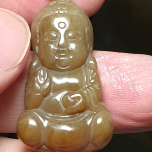 Premium Nephrite caramel brown Buddha (Young Buddha) Jade pendant (with certificate) [Natural Crystal] 和田玉全糖宝宝佛小佛吊坠(带证书)