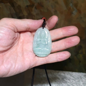 Type A Jadeite light green Mahavaircana (natal guardian for zodiac Goat & Monkey) Jade pendant (with certificate) [Natural Crystal] 翡翠淡绿大日如来(合生肖猴、羊)吊坠(带证书)