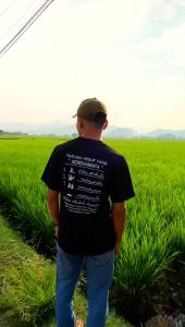 Tampil Menarik & Unik Dengan Kaos Tujuan Hidup Kain Katun Combet