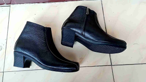Sepatu wanita sepatu boot wanita sepatu jenggel wanita bahan kulit produk sukaregang