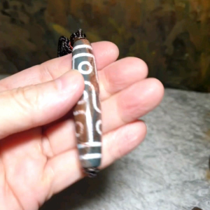 Gegegems Collection 67.5mm aged Tibetan Xang Xung (Zhang Zhung) 9 Eyes Dzi with lots of red spots (with certificate) 67.5毫米西藏老矿象雄满朱砂九眼天珠(带证书)