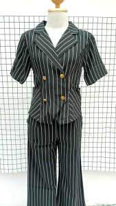 ชุดเซ็ทลายริ้ว