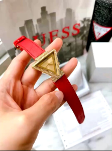 นาฬิกาผู้หญิงFAME RED ตัวเรือนสเตนเลสสีทอง หน้าปัด 34 มิล