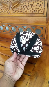 COD Blangkon jogja jawa ukuran anak parang putih garis hitam jebeh