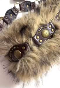 เข็มขัดขนเฟอร์ฟูฟู่ สไตล์ y2K  หนังpU วินเทจสีน้ำตาล