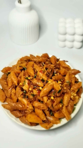 Kulit lumpia kering / lumring kriuk / cemilan kulpi pedas daun jeruk / olahan kulit lumpia