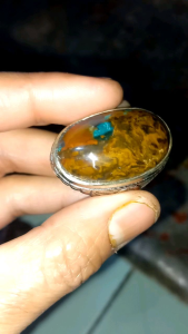 natural bacan kembang sebagian tembus senter (senter bawah)dinensi jumbo dim batu 32×20x11mm.ribg alpaka no.9.gosokan mulus kinclong no krak