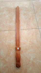 PEDANG PANJANG KAYU MAINAN peragaan latihan BELADIRI IPSI/pedang panjang mainan