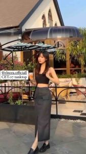 Tanktop Crop Basic Tanpa Cup: Desain Fashion Wanita dengan Model Kerah U