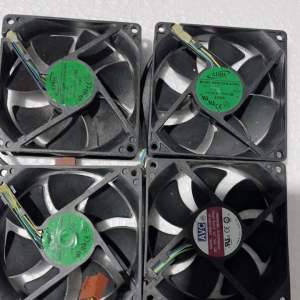 Quạt fan AVC 9x9x2.5cm dòng từ 0.40A đến 0.60A siêu mạnh