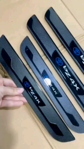 Sillplate Samping Toyota BZ4X 2022-2027 Hitam