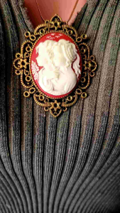 Two Sisters Victorian 40mm White Red Lady Cameo Jewelry Statement Necklace