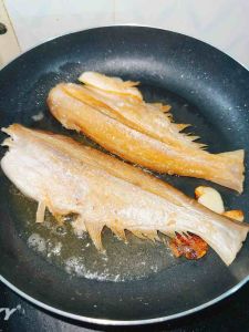 KHÔ CÁ DỨA BABY (Dứa Nhỏ - 3 nắng Khô Dẻo) Ship Toàn Quốc