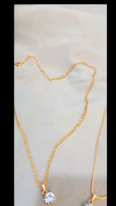 Abee Acc-1374 Kalung mata cantik uk. 45 cm kalung Titanium wanita berlapis emas dengan batu permata