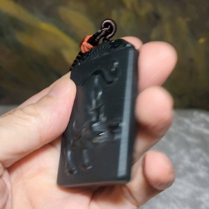Premium Nephrite ink green double sides cravings Ox and Auspicious Cloud Jade pendant (with certificate) [Natural Crystal] 优质和田玉塔青墨绿双面雕刻牛祥云吊坠(带证书)