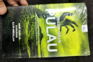 Projek Seram Pulau - Naim Tamdjis/S.Kausari/Illya Abdullah (NEW OLD STOCK)