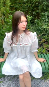 เดรส สุดน่ารัก ลูกไม้ทั้งตัว มีเชือกผูกตรงคอ ใส่สวยๆ สบายๆ