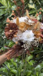 ดอกไม้แห้ง มัดช่อดอกไม้โทนสีส้มน้ำตาล สวยมาก