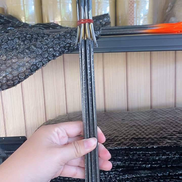 แท่งพุ่งเป้าโลหะ สำหรับหนู ขนาด4มิล ยาว 70เซน พ่นท้ายสะท้อนแสง