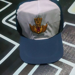 topi sekolah SMP biru putih bordir tutwri belakang pake karet