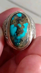 Cincin Batu Pirus Persia: Desain Unik & Original untuk Kantoran