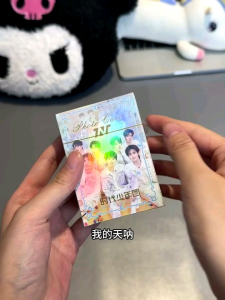[🇲🇾READY STOCK 现货］KPOP IDOLS LASER LOMOCARD KPOP 明星小卡 内娱明星小卡中国明星小卡 马嘉祺 登陆少年 BTS 张真源 丁程鑫 SEVENTEEN 贺峻霖 张元英 IVE 赵美延 叶舒华 TWICE (G)I-DLE NEW JERSEY 宋亚轩 刘耀文 时代少年团 严浩翔