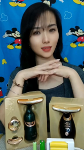 Alat Pengencang Wajah 3 in 1: Setrika Wajah & Pijat Wajah Getar