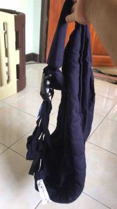 เป้อุ้มเด็ก ยี่ห้อ kerata u-sling ญี่ปุ่นแท้ สีกรมท่า ของใหม่ยังไม่ได้ใช้งาน(c490)