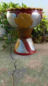 อ่างน้ำดินเผาเลี้ยงปลา 14นิ้ว พร้อมขาตั้ง ดีไซน์ดอกไม้ สีสันสดใส มีประกัน