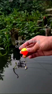 Pelampung pancing policon blitz size M