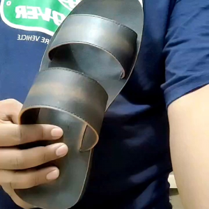 Dinnor Sandal Slop kulit Sapi Pria Keren