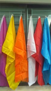 ธงสีผืนใหญ่ 90x150cm พิมพ์สีหน้าหลัง เย็บขอบ 2 ชั้น ผ้าใยสังเคราะห์ หลากสีให้เลือก พร้อมส่งในไทย