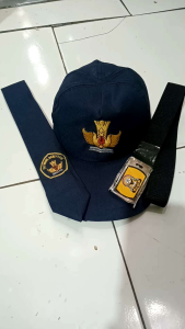 Paketan Topi+Dasi+Sabuk SMP SMA Putra Putri Logo Bordir