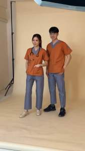 ชุดสครับสีชาไทย เสื้อชาไทย+กางเกงเทา