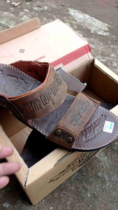 Sandal kulit pria terbaru terlaris cod