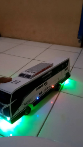 Mainan Miniatur Bus Basuri Telolet Tunggal Jaya Kids Panda JB5