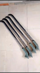 PARANG TEBAS BENGKOK UKURAN 70 CM TIPIS PRODUK LOKAL KUALITAS SANGAT TAJAM BAHAN BESI FER KUALITAS.