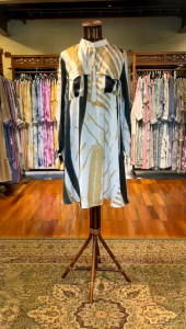 Nino Tunik by Dian Pelangi LIMITED EDITION Baju Atasan Blus Kerja Kantor Casual Formal Pesta Pernikahan Kondangan Wanita Cantik Anggun Modis Modern Simple Elegan Mewah Model Korea Terbaru Motif Batik Abstrak Hand Made Kekinian