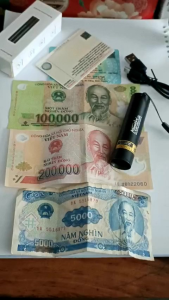 Đèn soi tiền giả có sạc Đèn Pin UV SV57 3W 365nm Đèn Pin Tia Cực Tím Sạc Được USB Và Đèn soi UV tiền giả 9 bóng led dùng pin tiểu