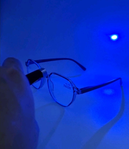 แว่นสายตายาว ขาสปริง เลนสายบลูบล๊อคตัดแสงสีฟ้า จอคอมมือถือ แสงสีฟ้า