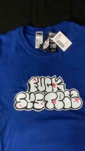 Kaos Pria Lengan Pendek Losantos & Free Sticker