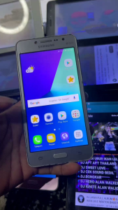Samsung J2 Prem sinyal 4g ram 1/8gb second murah android normal terjamin siap pakai COD