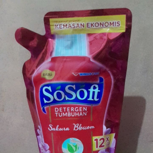 Sosoft deterjen cair tumbuhan 360 ml