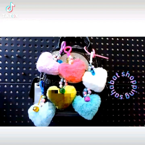 KEYCHAIN CUTE POMPOM ASTHETIC TERUPDATE