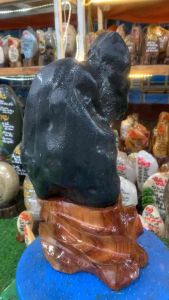 Đá cảnh tự nhiên  dáng vị sư ngồi thiền (DC2 - Kl:6.5kg - C:36cm - R:18cm)