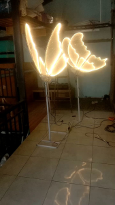 (bergerak)Standing lampu dekorasi model kupu-kupu