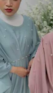 Kaftan Elegan Wanita Simple untuk Lebaran