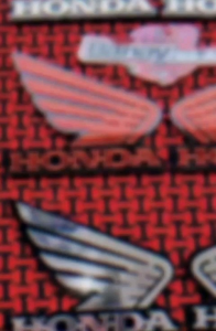 Emblem Akrilik SAYAP HONDA WINGS: Desain & Aksesoris